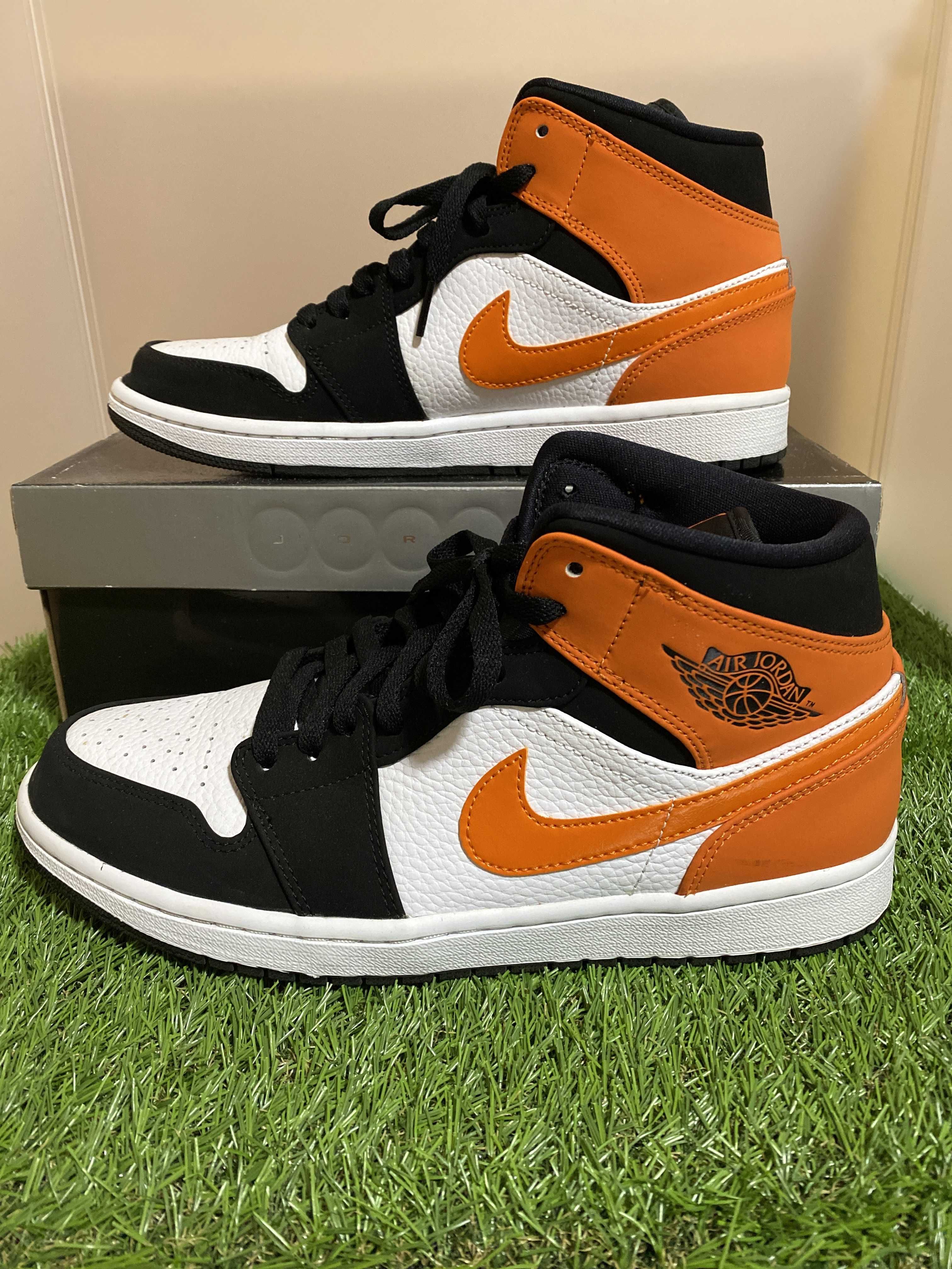 NIKE AIR JORDAN 1 MID "SHATTERED BACKBOARD"