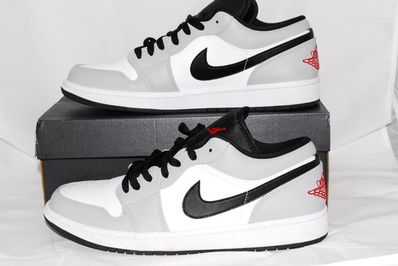 Nike Air Jordan 1 Low "Light Smoke Grey"