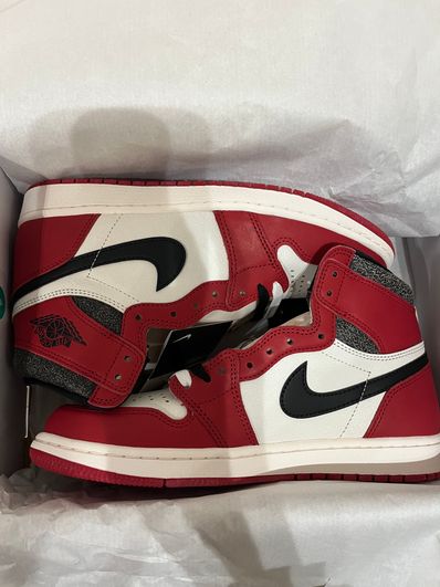 Nike Air Jordan 1 High OG "Lost & Found/Chicago"