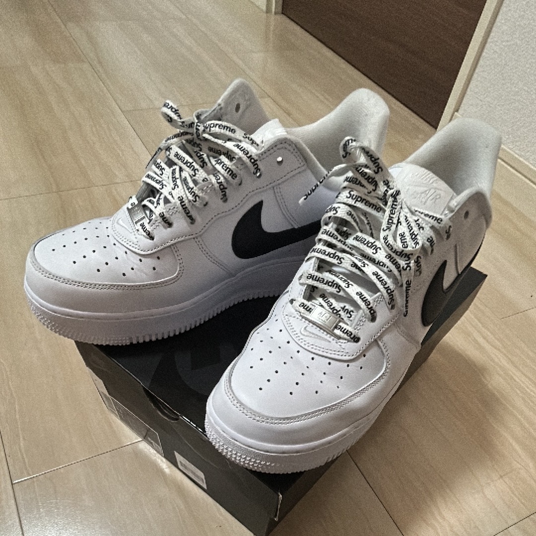 Supreme × Nike Air Force 1 Low "White/Black"