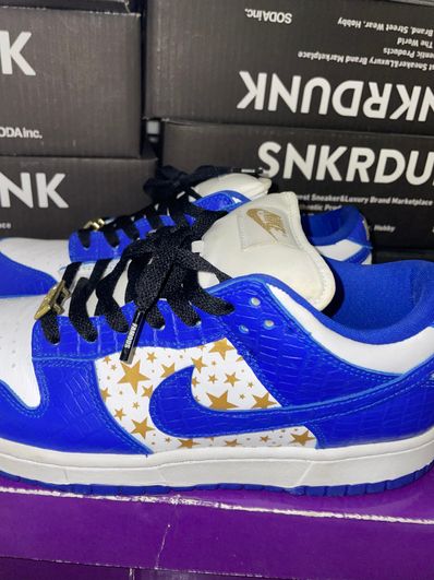 Supreme × Nike SB Dunk Low OG QS Gold Stars "White/Hyper Blue"