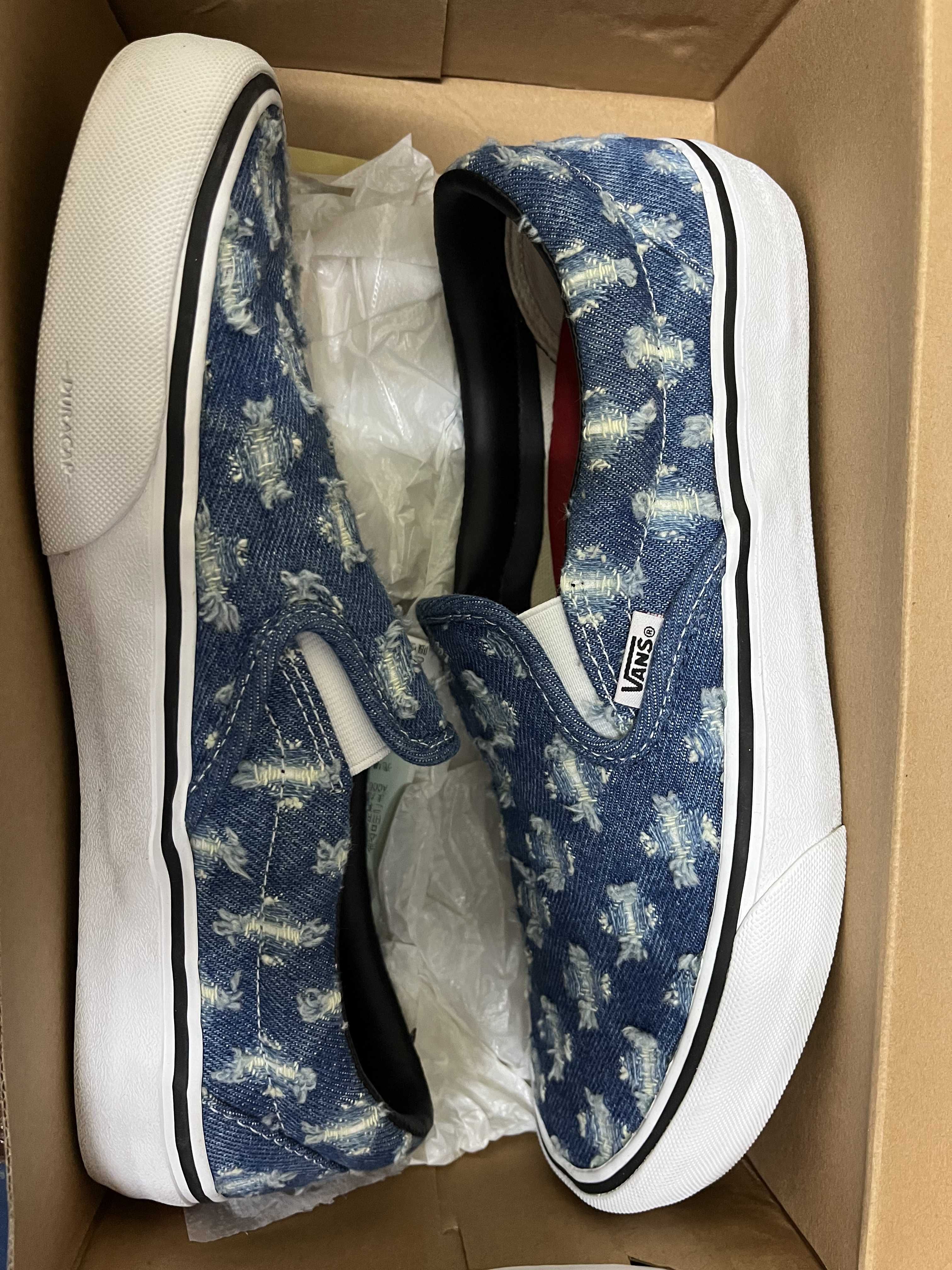Supreme × Vans Slip-On Hole Punch Denim "Blue"