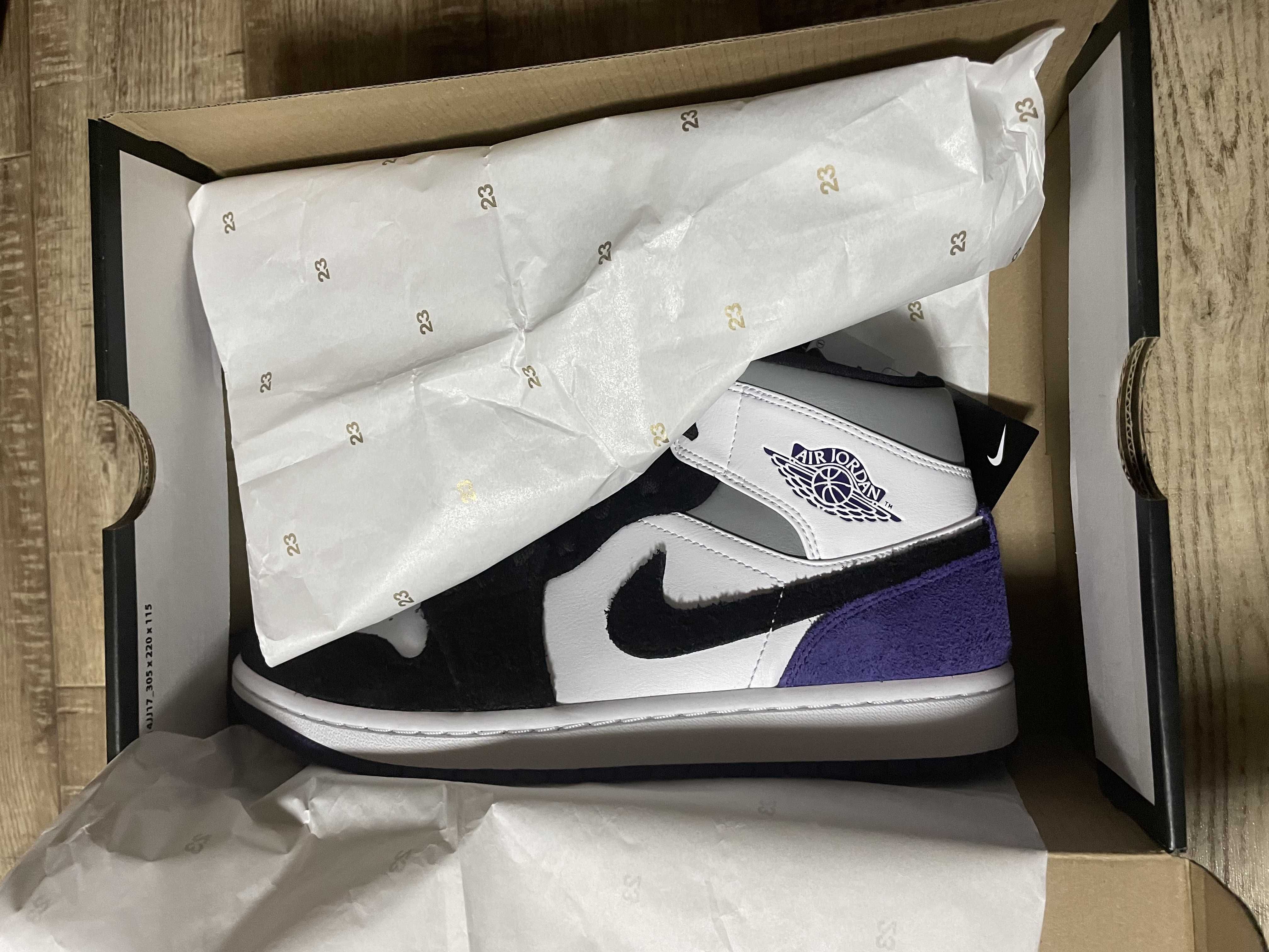 Nike Air Jordan 1 Mid "Purple"