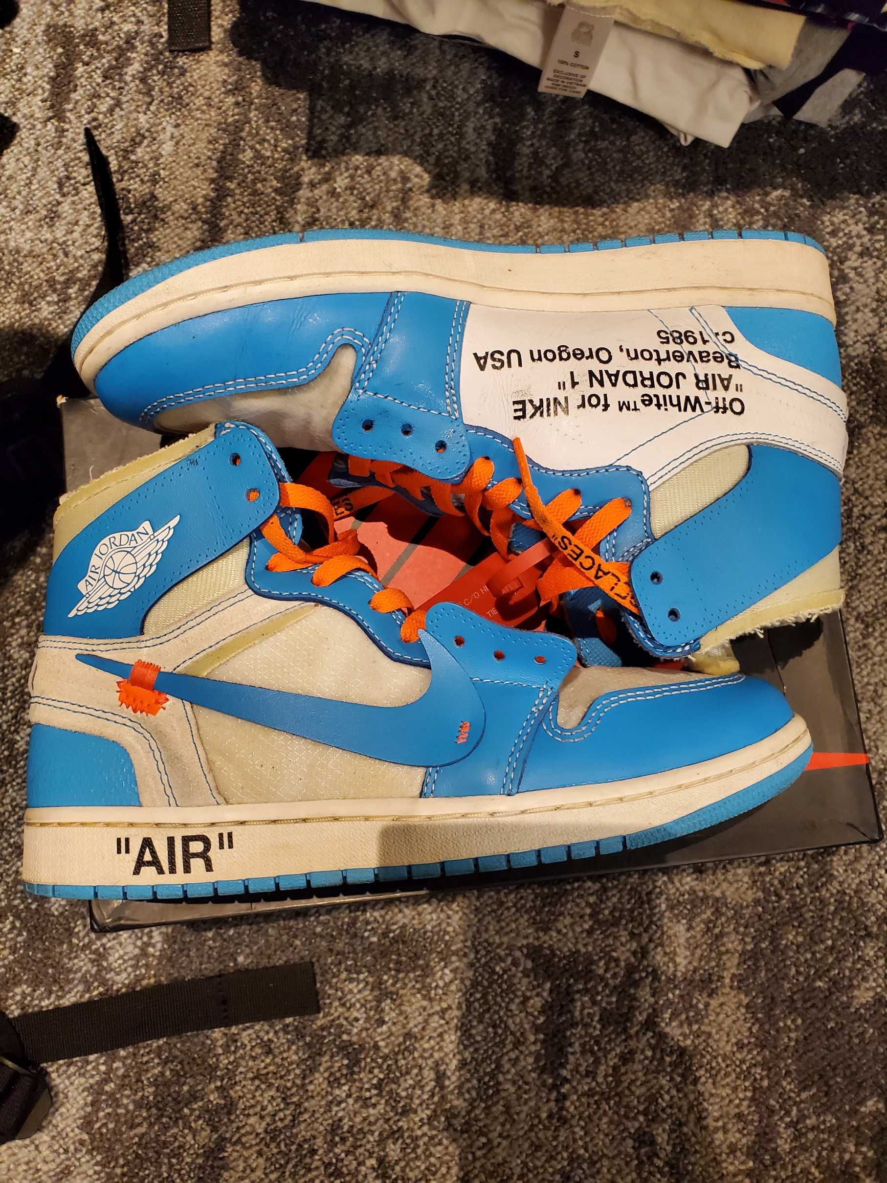 Off-White × Nike Air Jordan 1 High UNC "White/Dark Powder Blue"