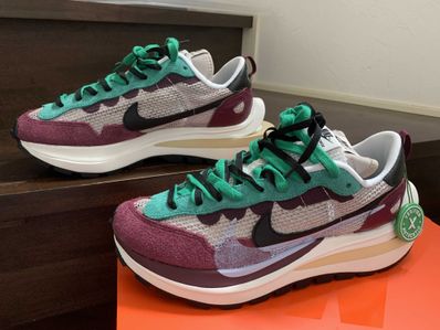 sacai × Nike Vapor Waffle "String/Red/Green"