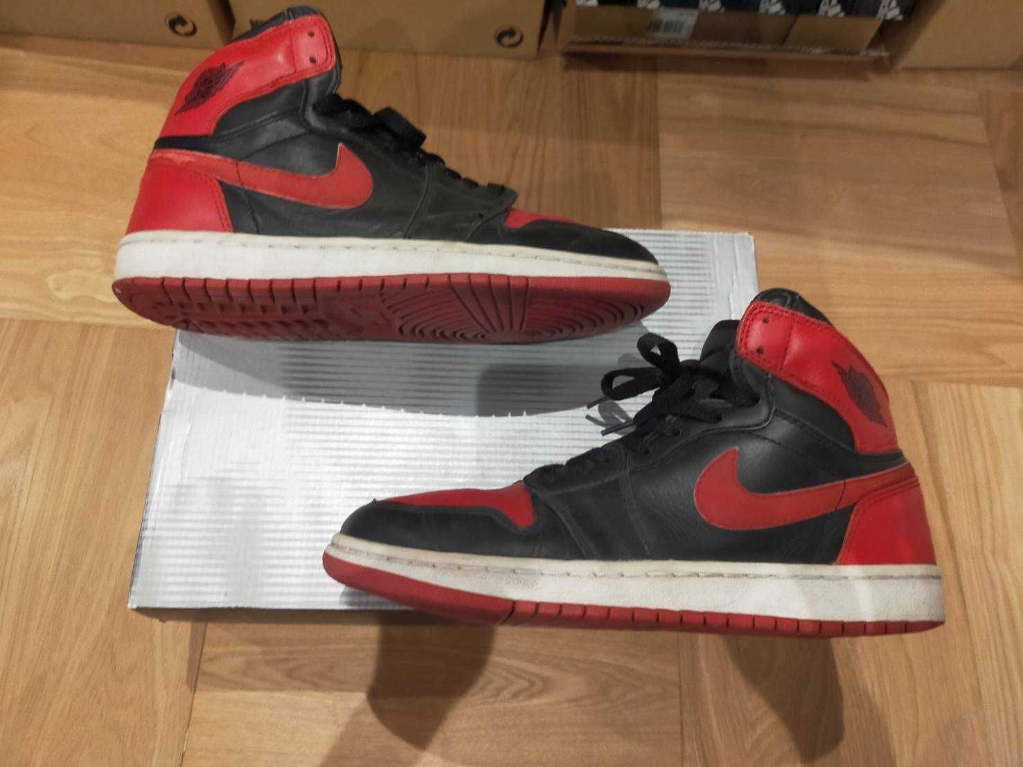 Nike Air Jordan 1 Retro High "Black Varsity Red/Bred"(2001)