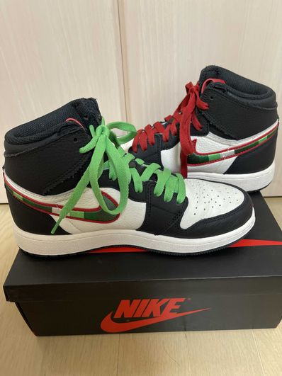 Nike Air Jordan 1 RETRO High OG "Sports Illustrated"