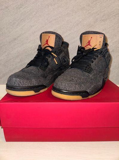 Nike × Levi's Air Jordan 4 "Black Denim" (Tag: LEVIS®)