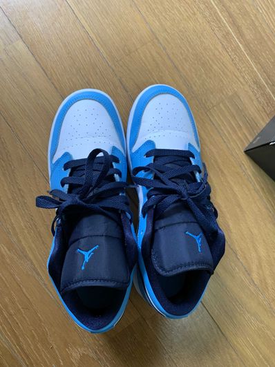 Nike GS Air Jordan 1 Low "University Blue"