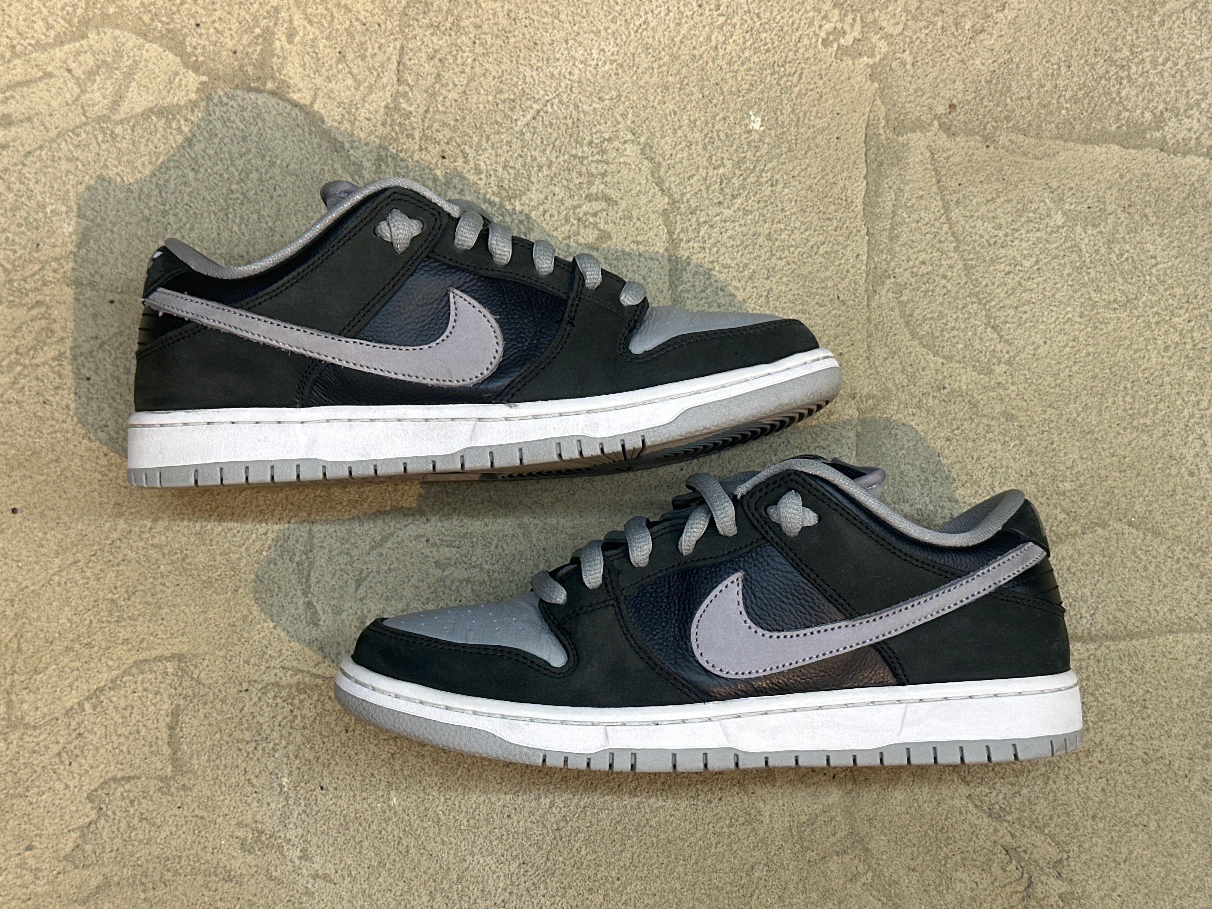 Nike SB Dunk Low "Shadow"