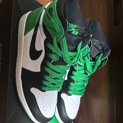 Nike Air Jordan 1 Retro High OG "Celtics/Black and Lucky Green" (2023)