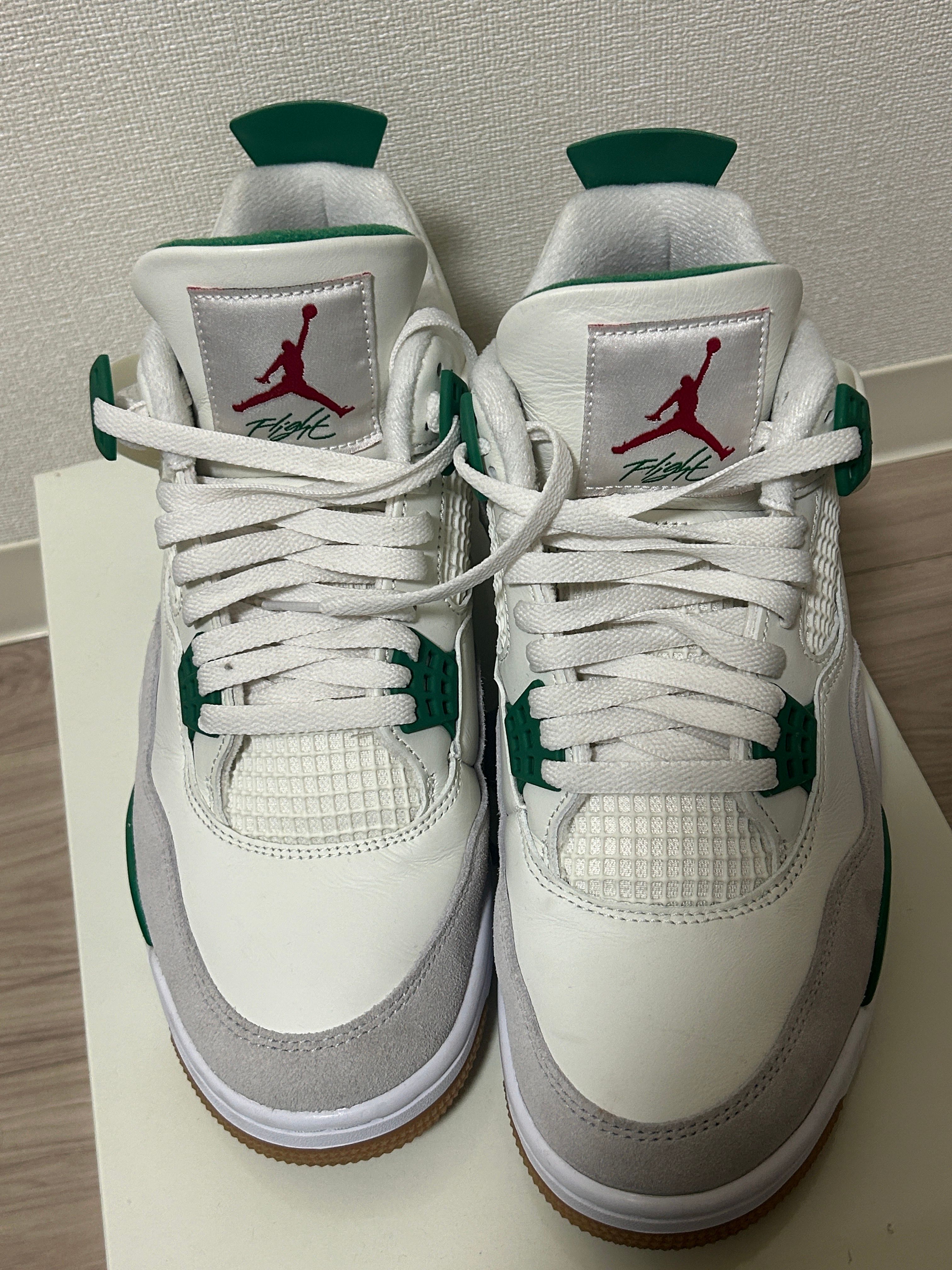 Nike SB × Air Jordan 4 Retro SP "Pine Green"