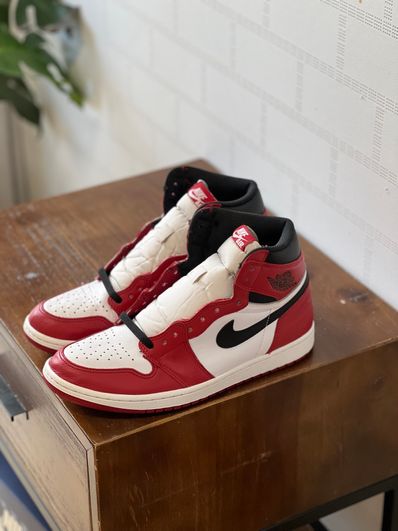 Nike Air Jordan 1 Retro High "Chicago" (2015)