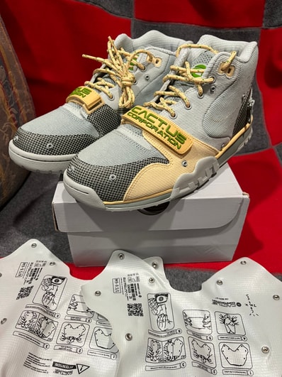 Travis Scott × Nike Air Trainer 1 SP "Grey Haze and Dusty Sage"