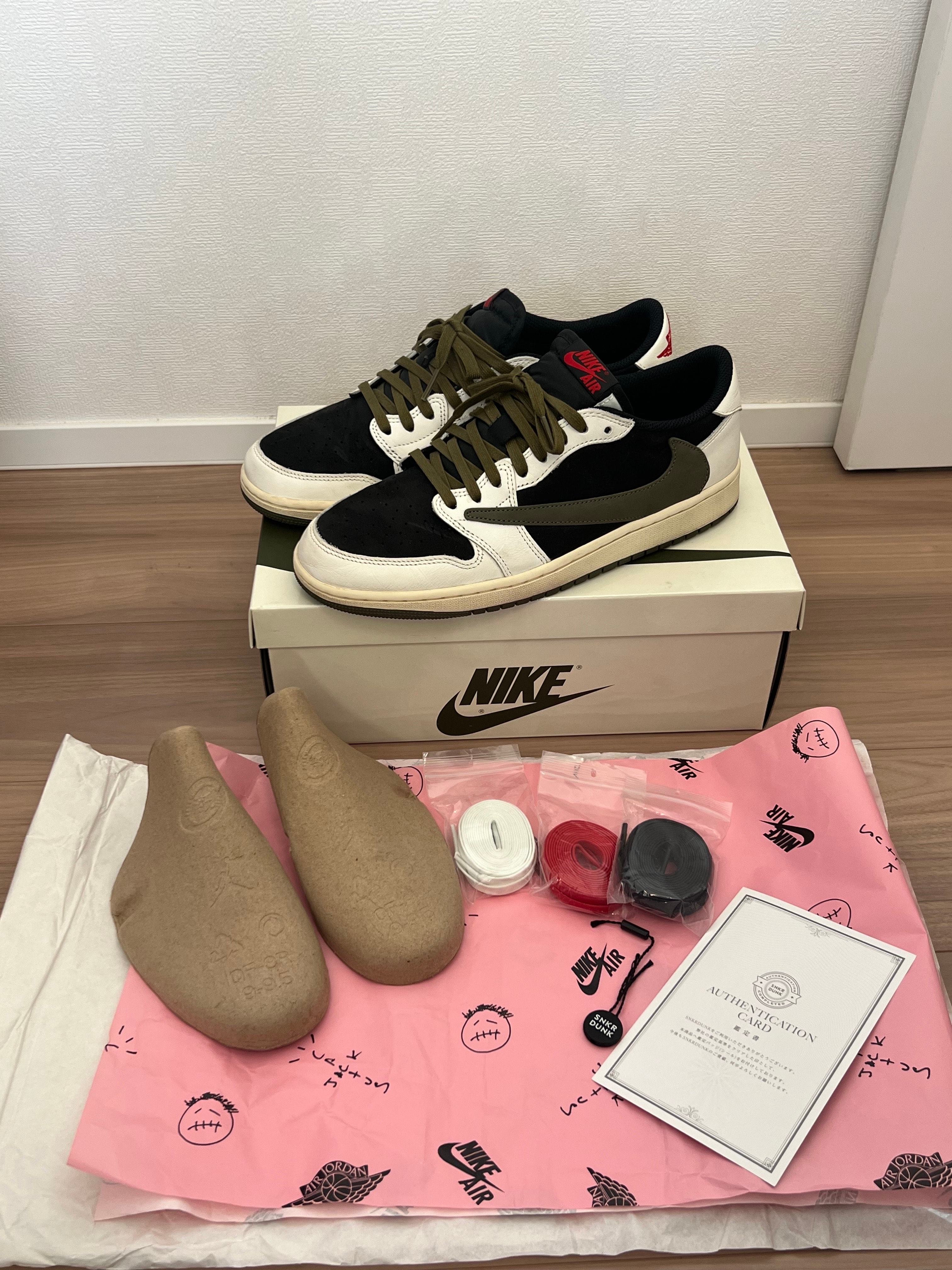 Travis Scott × Nike Women's Air Jordan 1 Low OG "Medium Olive"