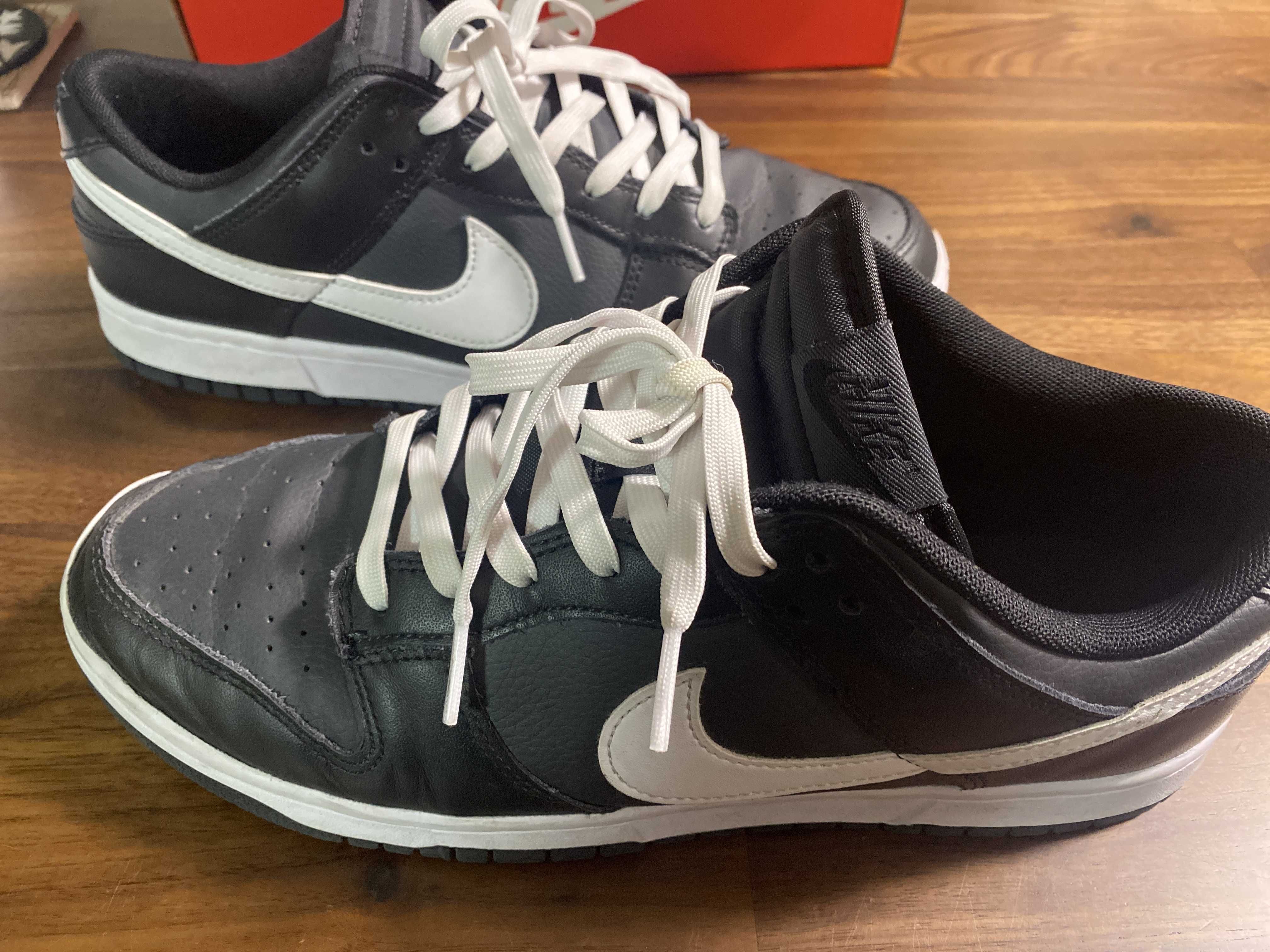 Nike Dunk Low "Black Panda"