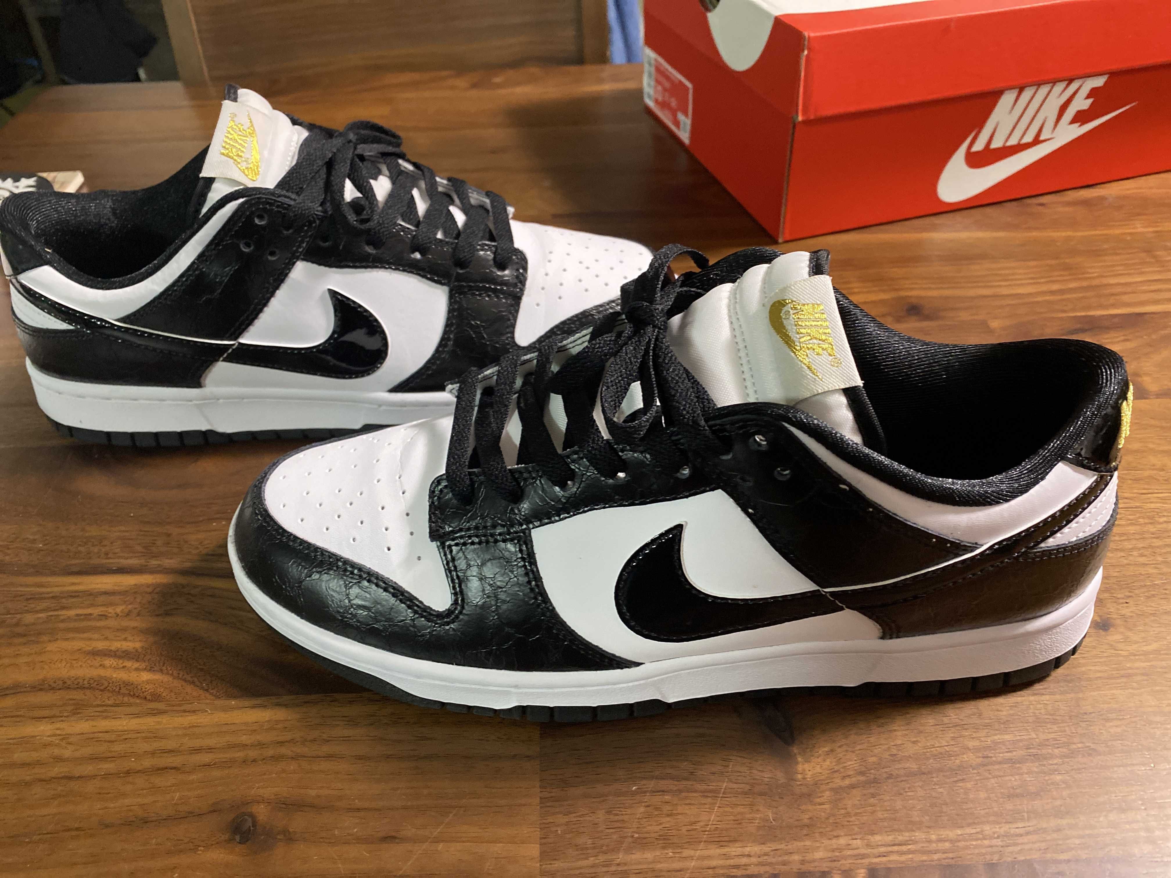 Nike Dunk Low Retro SE "World Champ/Black and White"