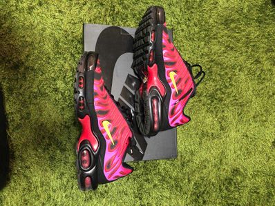 Supreme × Nike Air Max Plus "Hyper Grape"