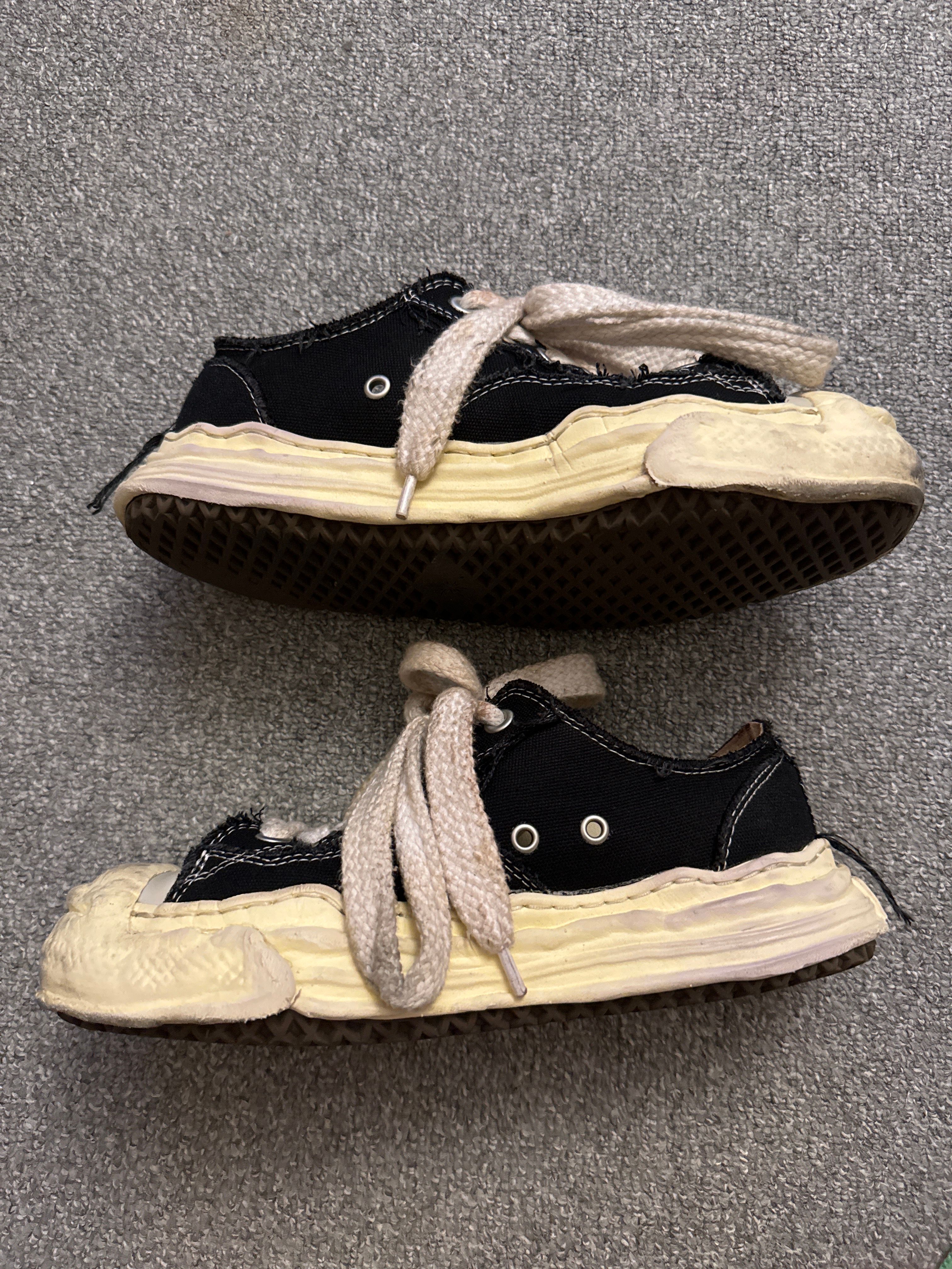 メゾンミハラヤスヒロ ハンク VL OG ソール キャンバス ロートップ スニーカー "ブラック" (A09FW734)