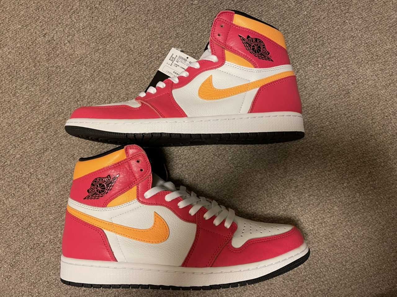 Nike Air Jordan 1 High OG "Light Fusion Red"