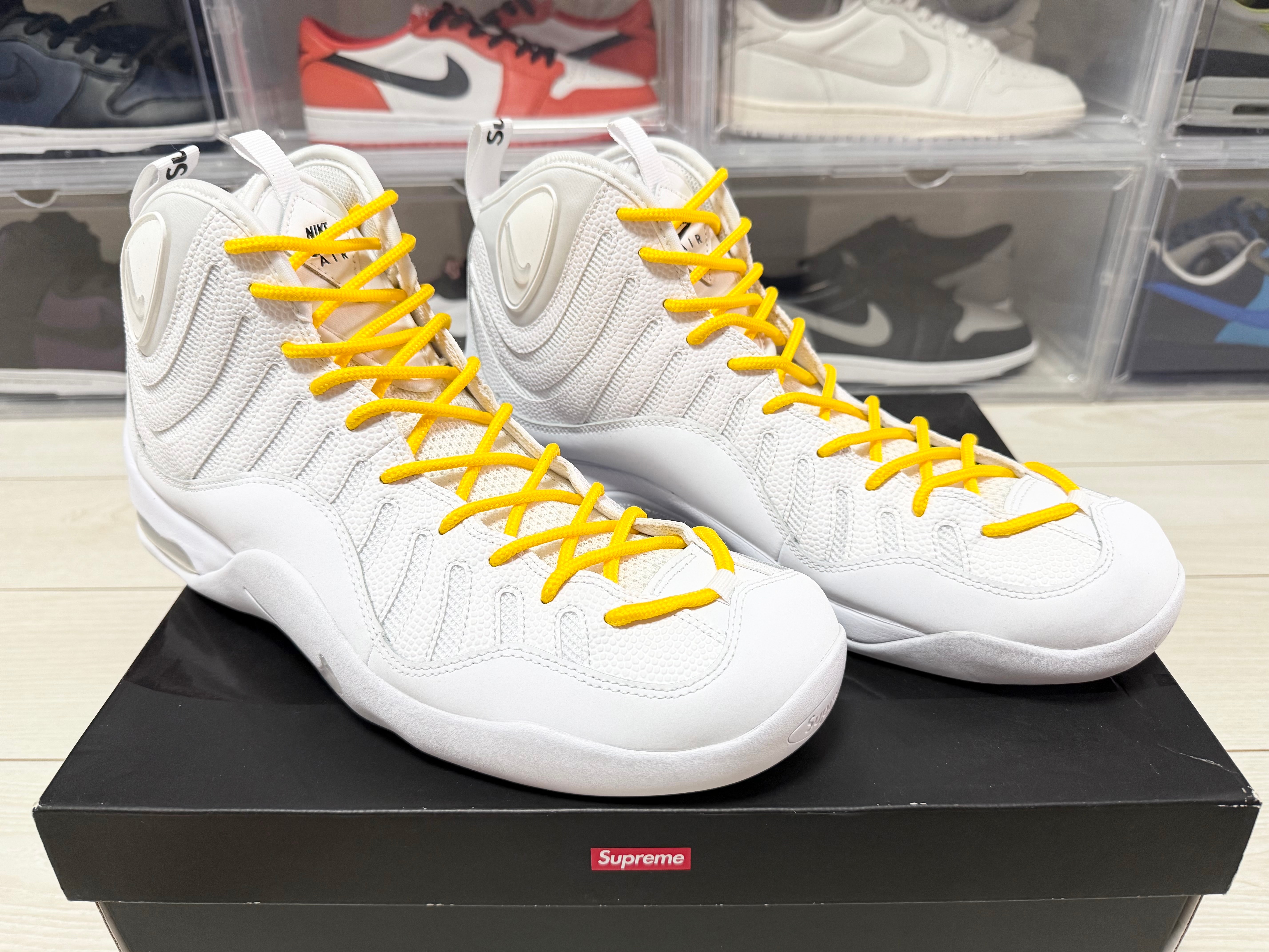 Supreme × Nike Air Bakin "White/Amarillo"