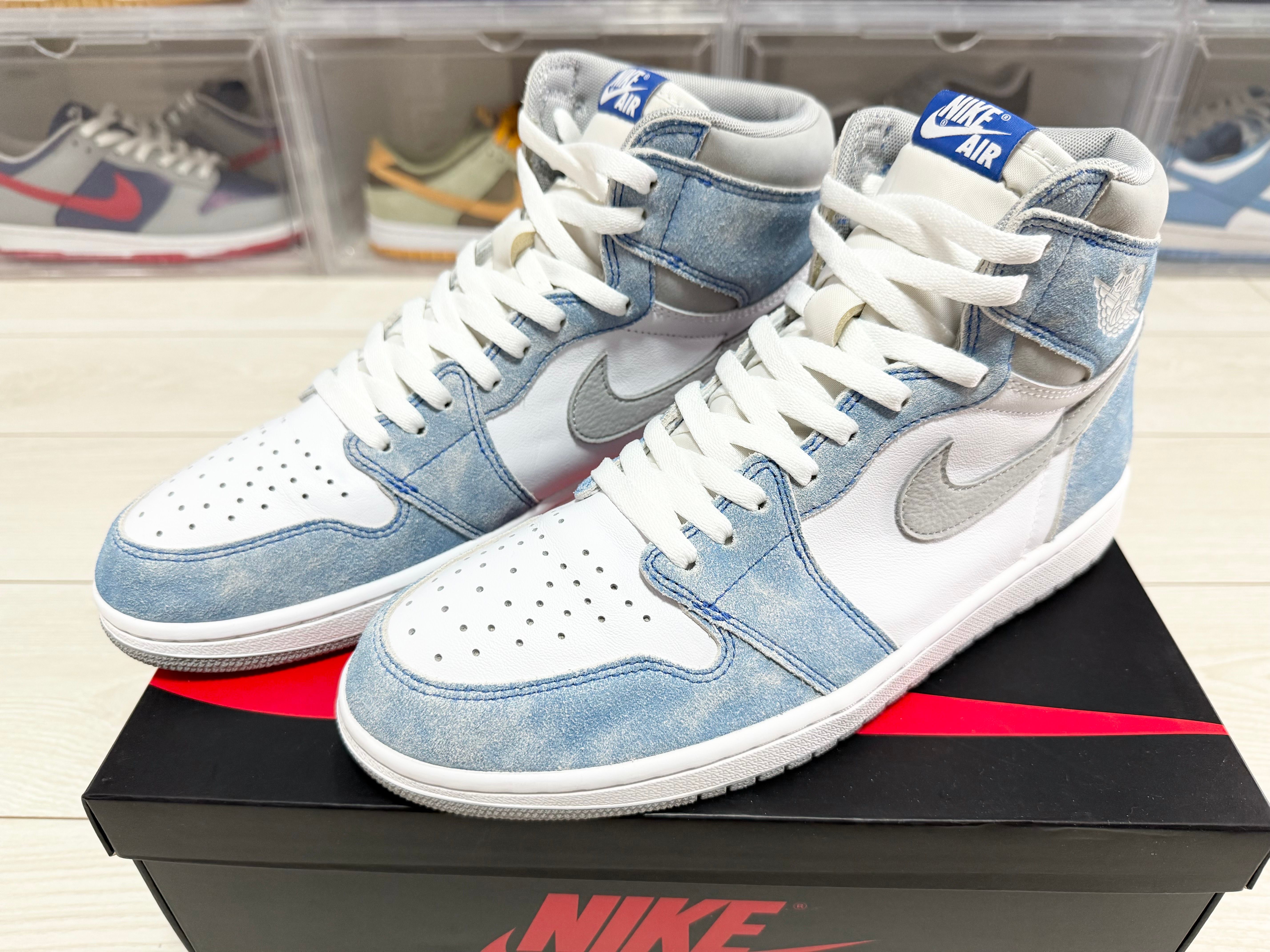 Nike Air Jordan 1 High OG "Hyper Royal"