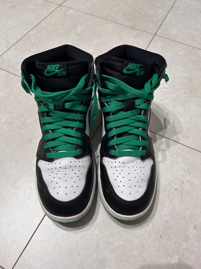 Nike GS Air Jordan 1 Retro High OG "Celtics/Black and Lucky Green" (2023)