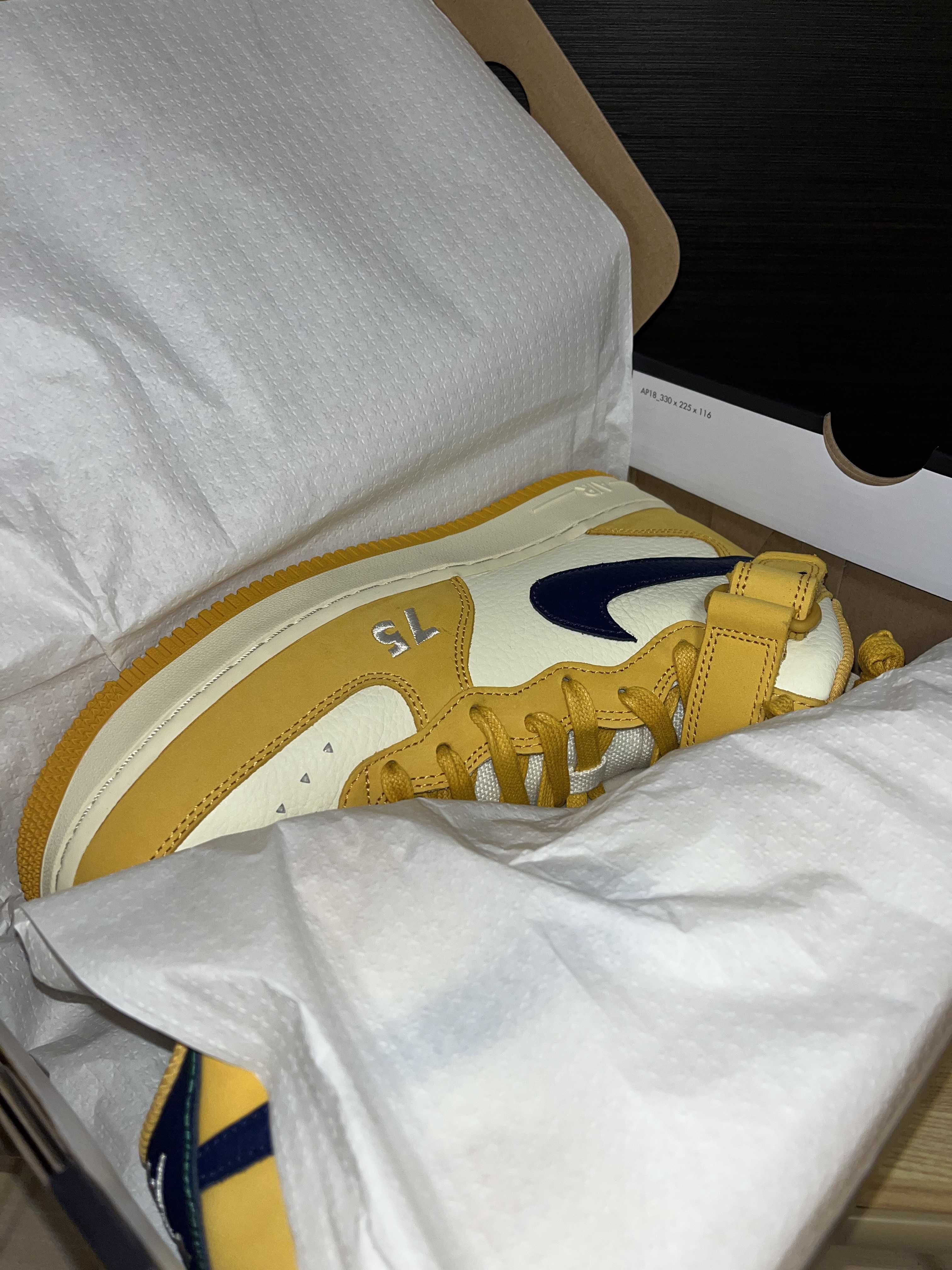 Nike Air Force 1 Mid "Paris"