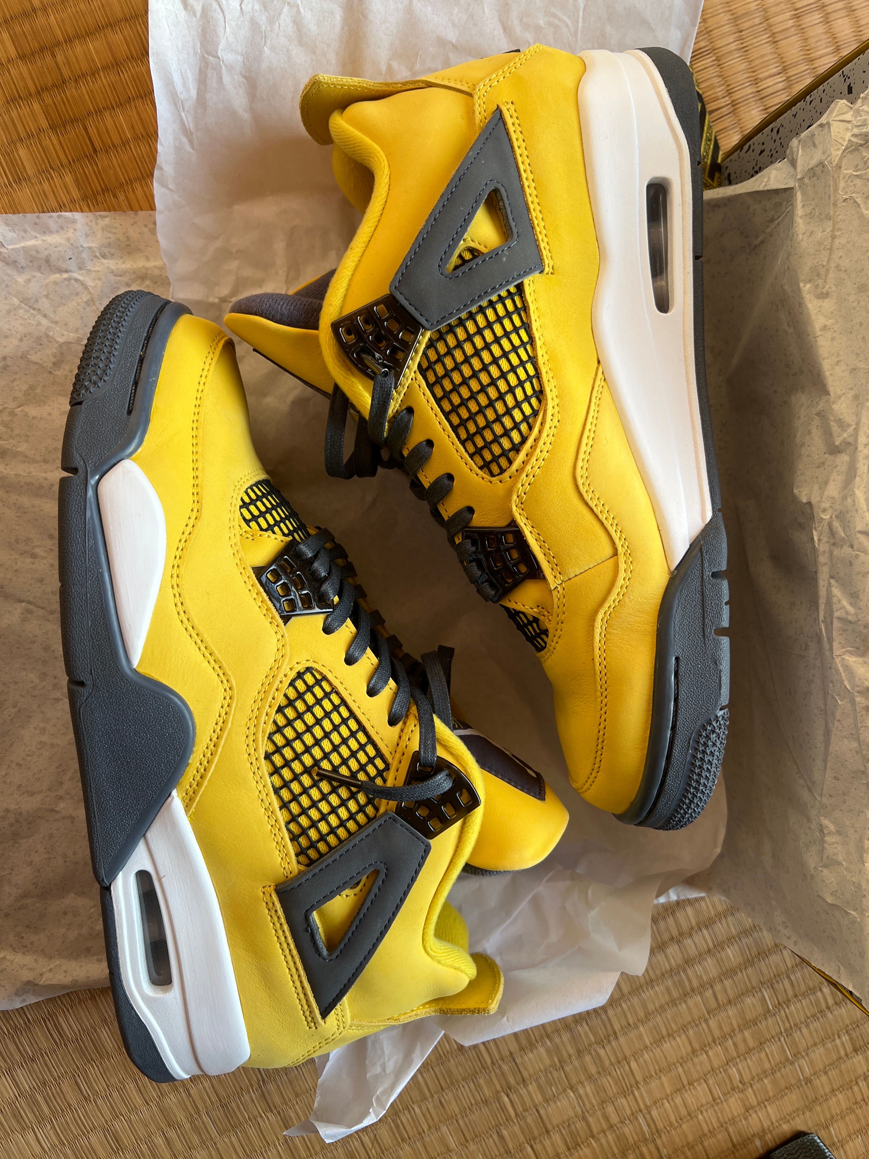 Nike Air Jordan 4 "Tour Yellow"