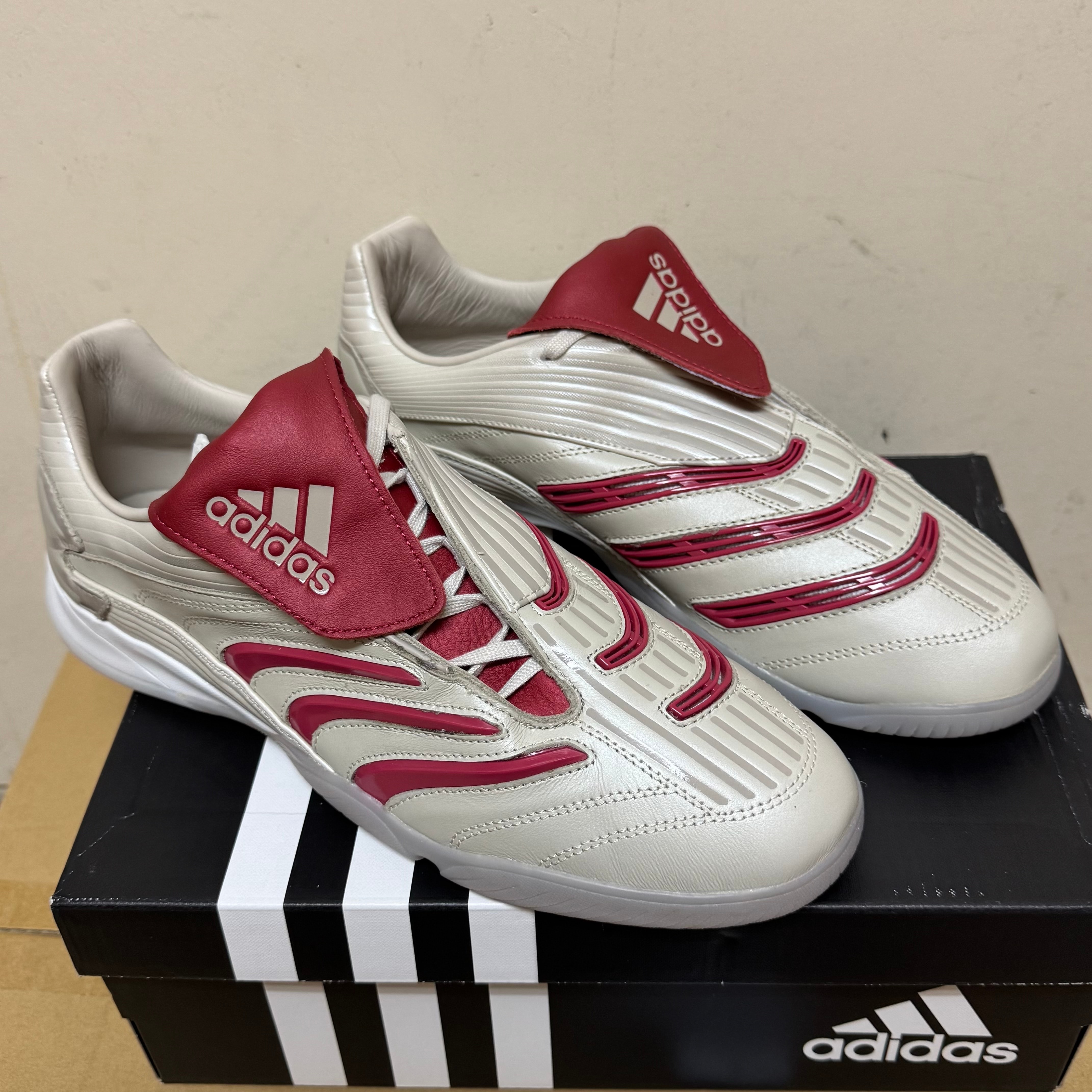 アディダス プレデター サラ "ーメンツ"