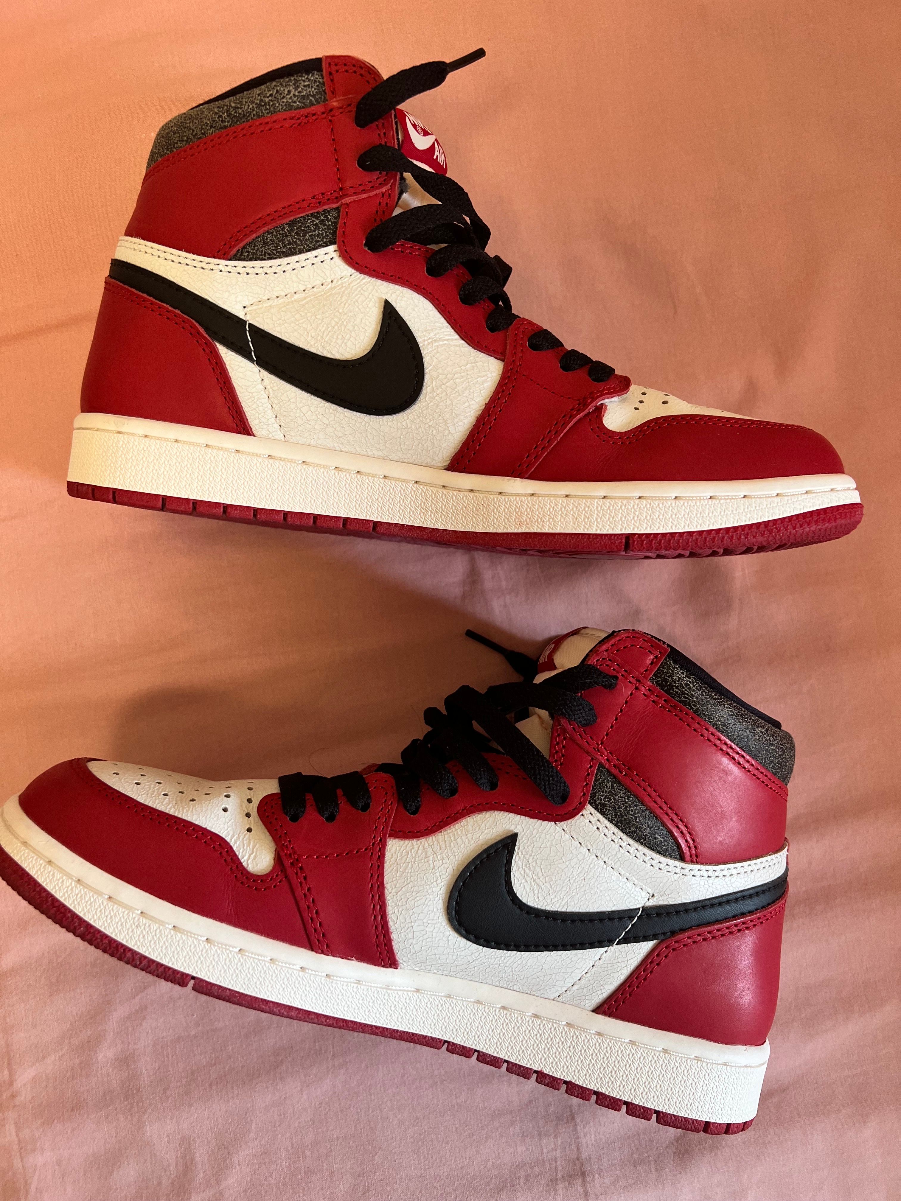 Nike Air Jordan 1 High OG "Lost & Found/Chicago"