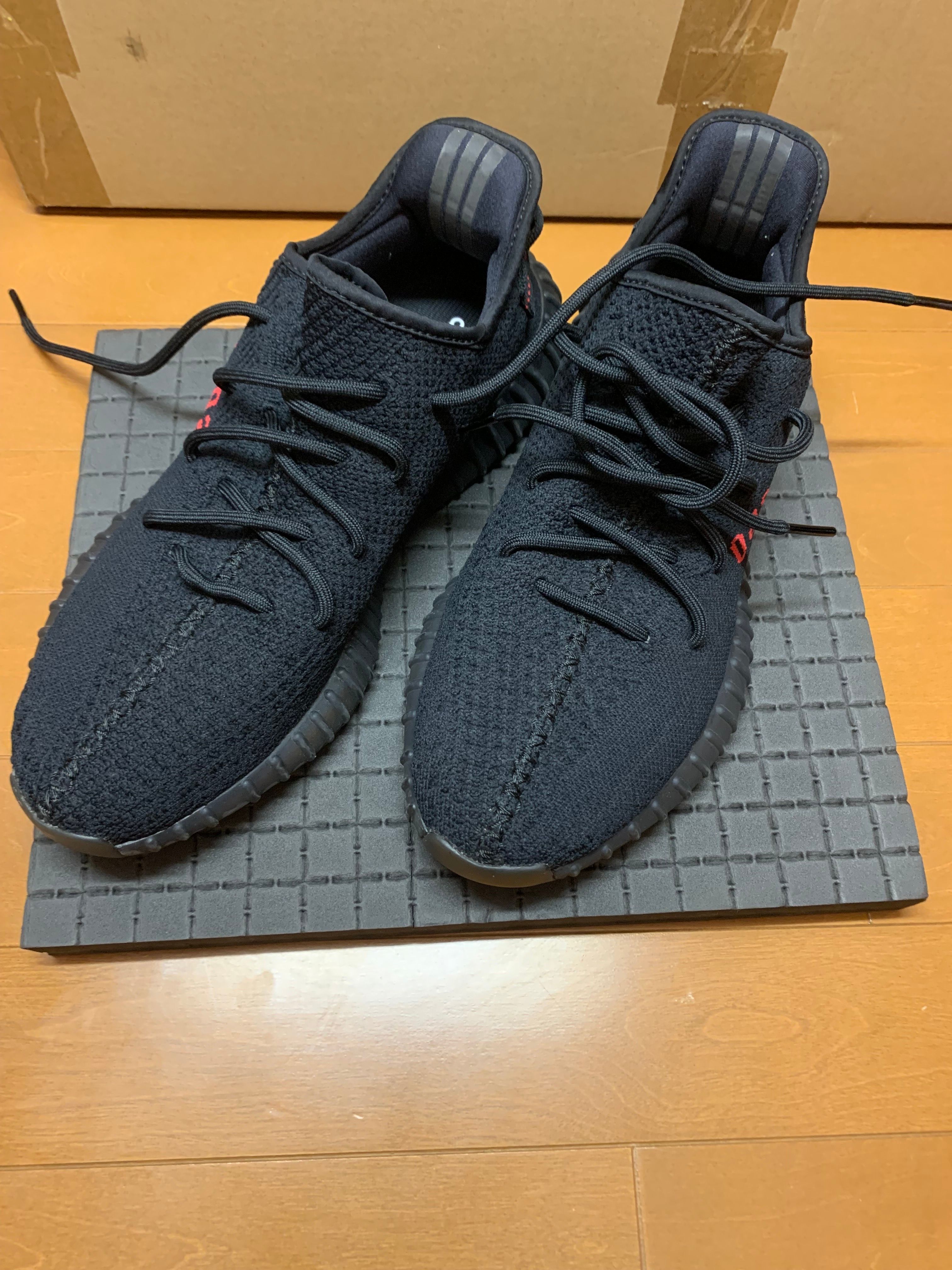 adidas YEEZY Boost 350 V2 "Core Black/Red" (2020)