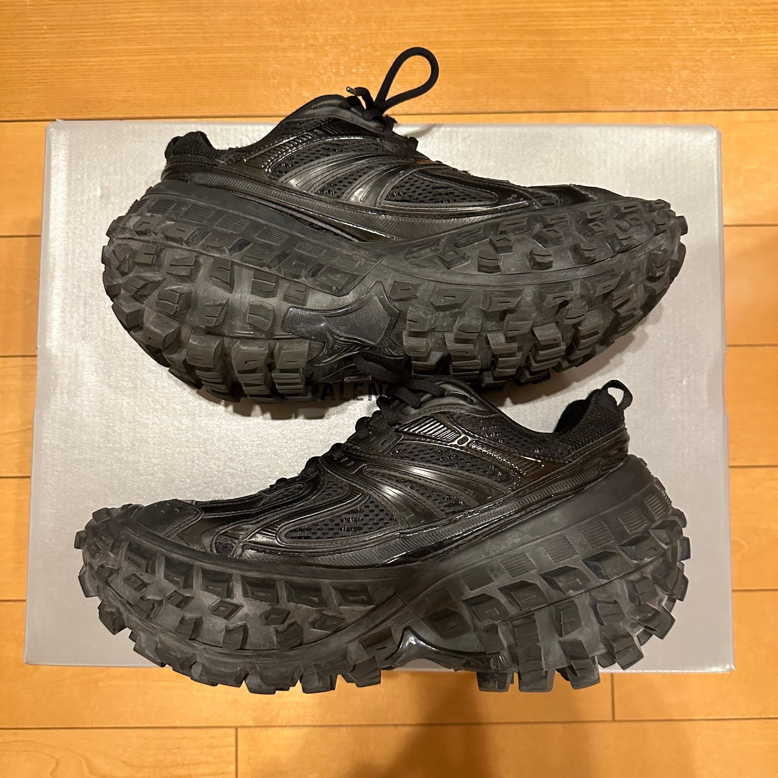 BALENCIAGA Bouncer (Defender) Sneaker "Black"