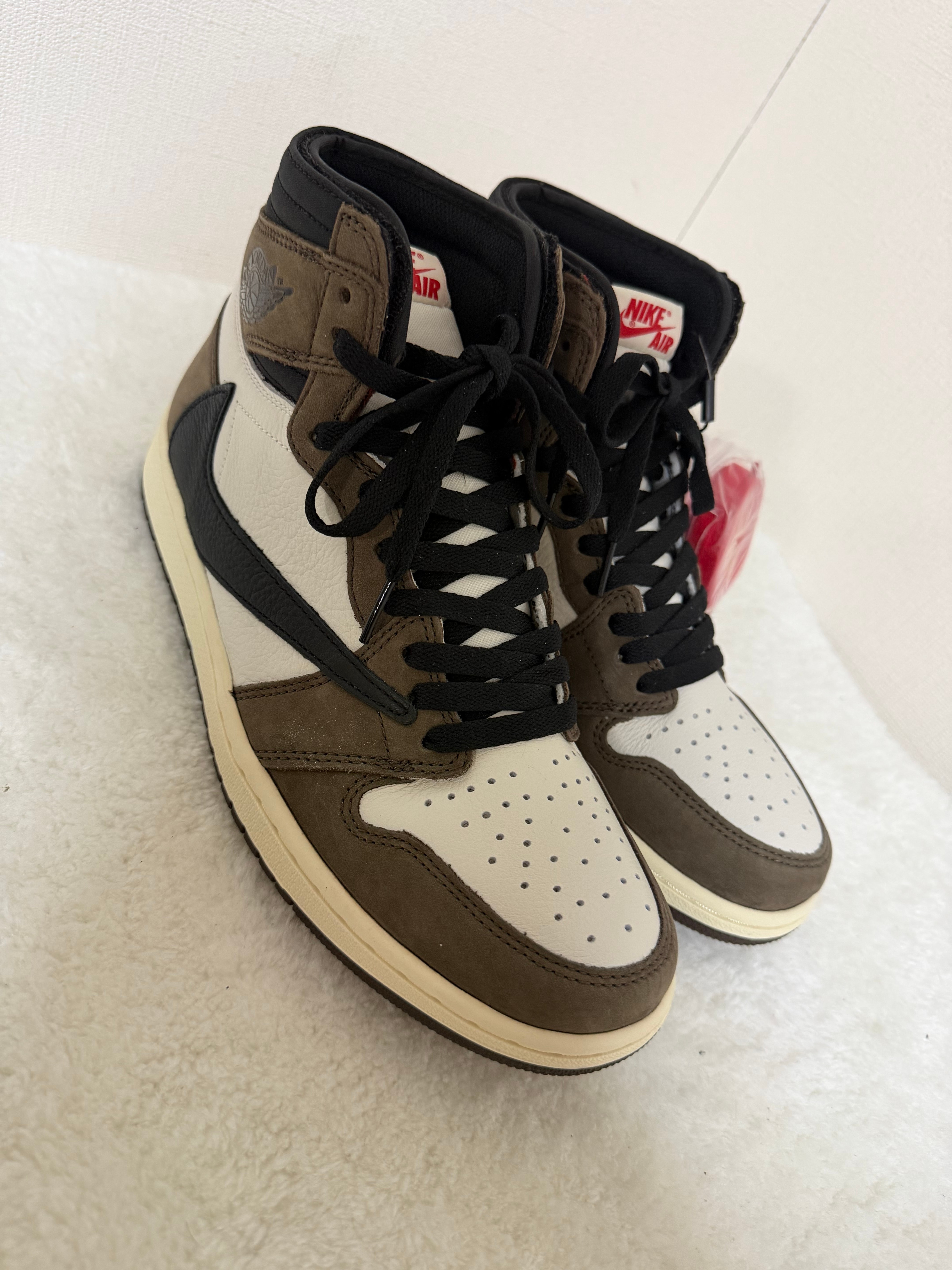 Travis Scott × Nike Air Jordan 1 Retro High OG TS SP "Sail/Dark Mocha"