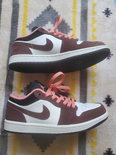 Nike Air Jordan 1 Low SE "Light Chocolate" / "Mocha Brown"