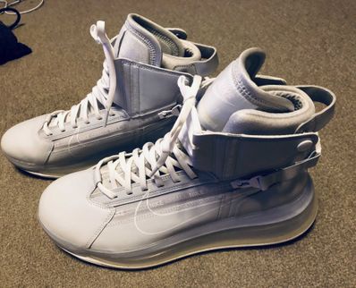 Nike Air Max 720 Saturn "Pure Platinum"