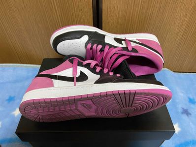 Nike Air Jordan 1 Low "Black/White-Magenta"