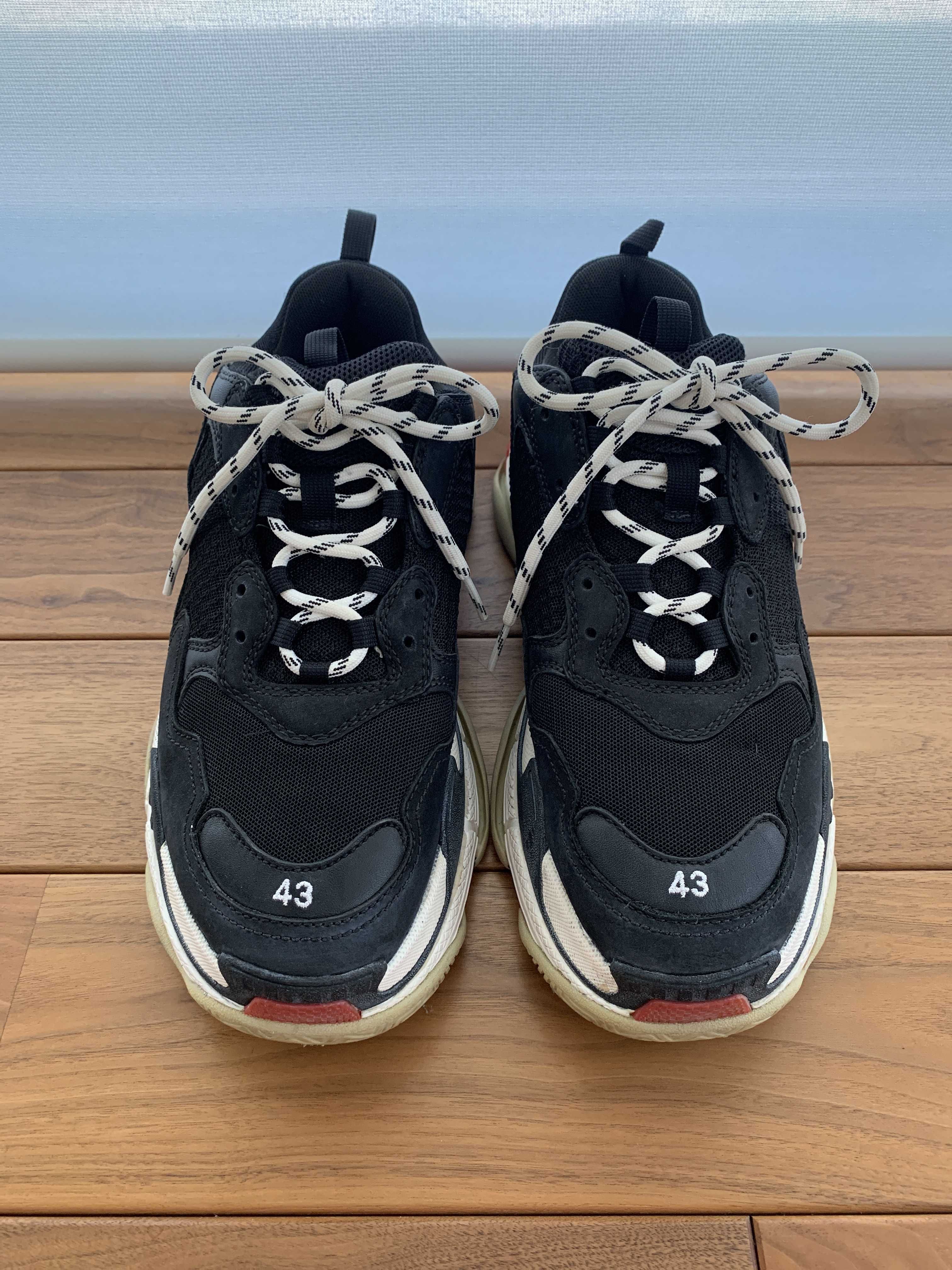 BALENCIAGA Triple S "Black/Red"