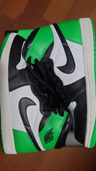 Nike Air Jordan 1 Retro High OG "Celtics/Black and Lucky Green" (2023)