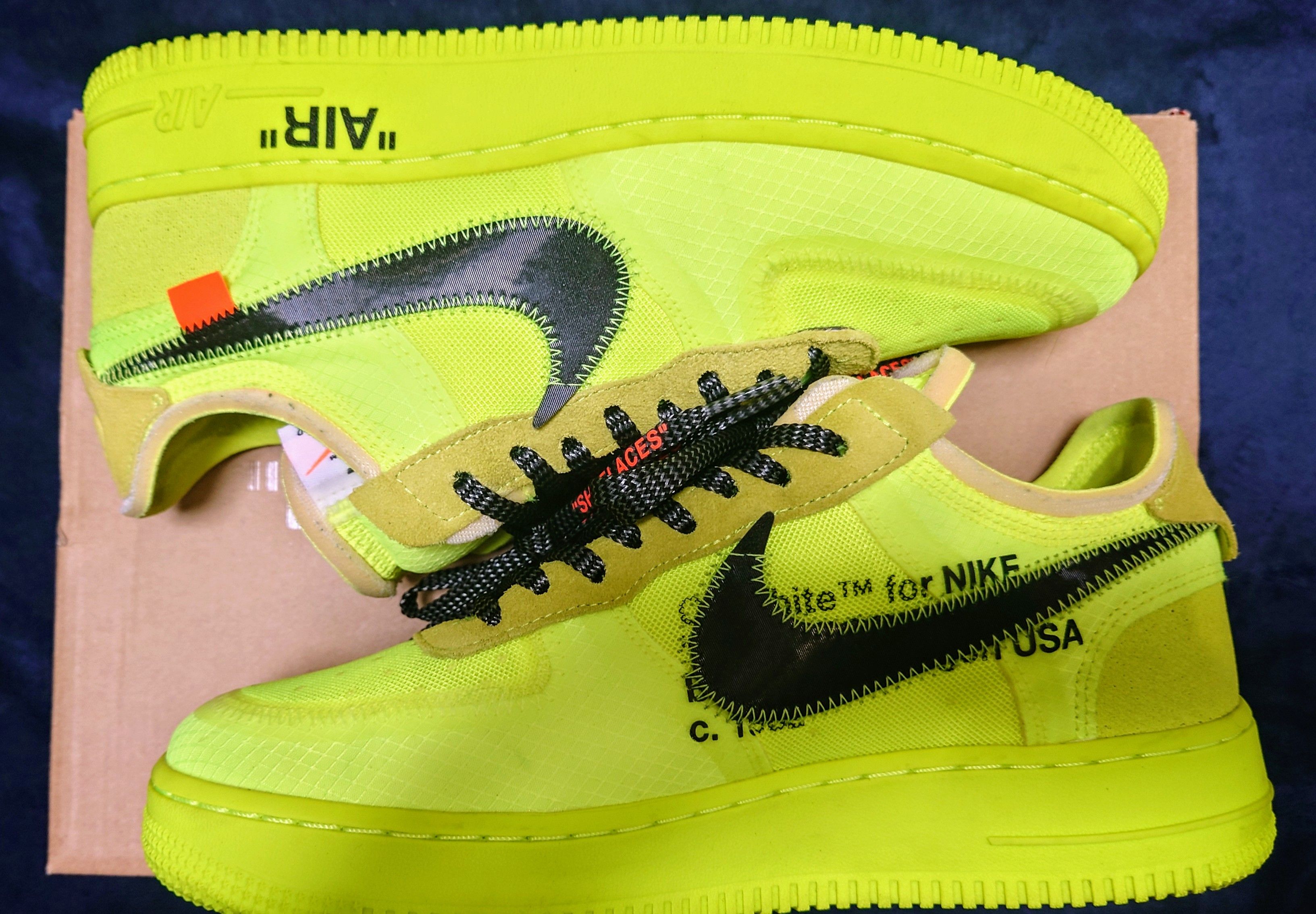 Off-White × Nike Air Force 1 Low "Volt"