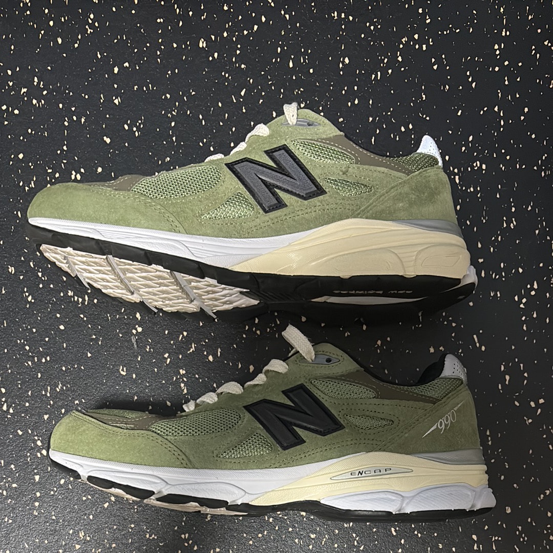 JJJJound × New Balance 990V3 "Green"