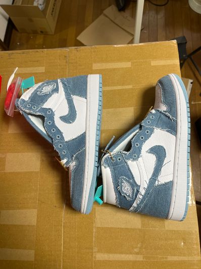 Nike Women's Air Jordan 1 High OG "Denim"