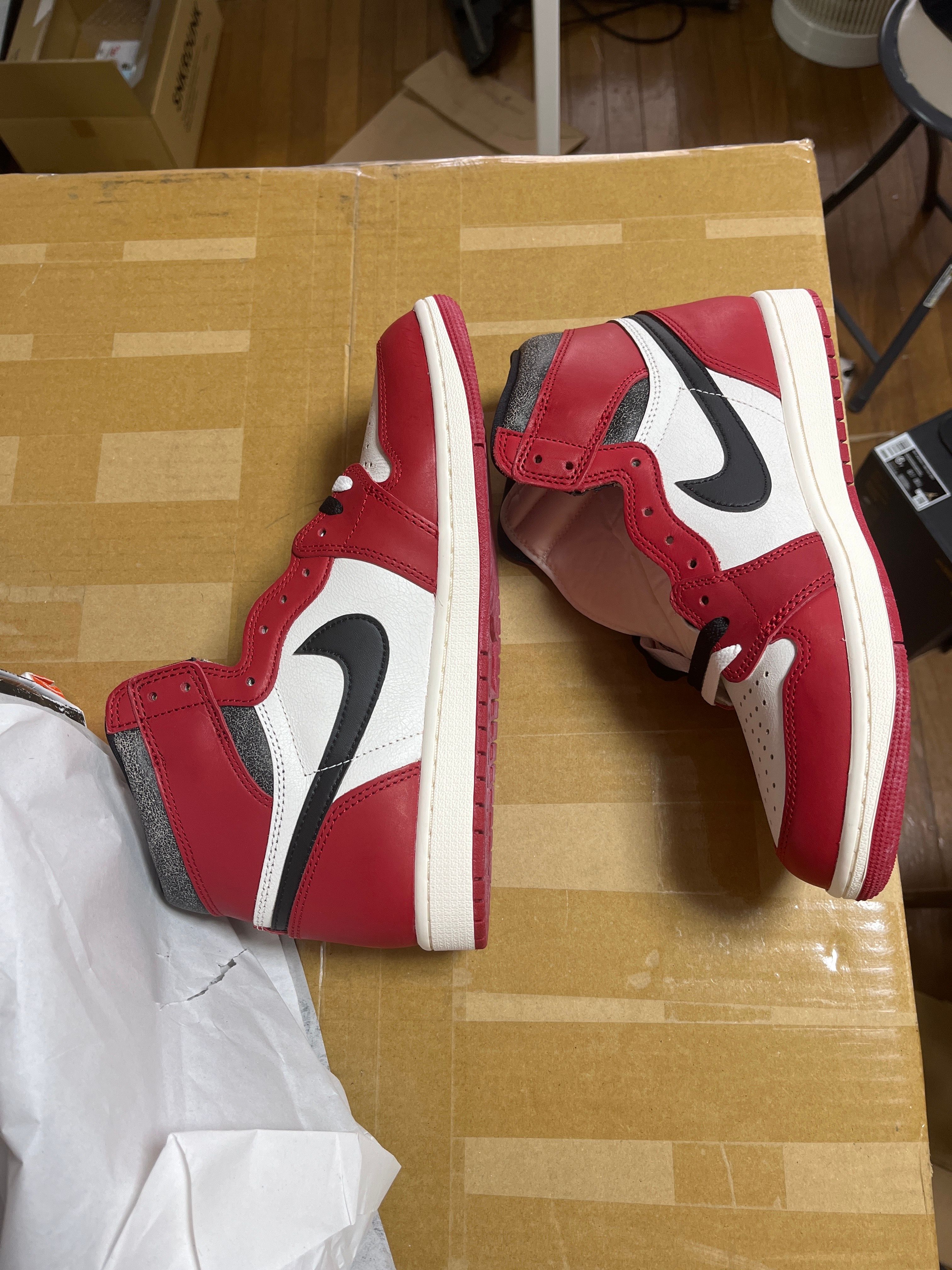 Nike Air Jordan 1 High OG "Lost & Found/Chicago"