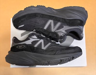 New Balance 990V6 "Triple Black"
