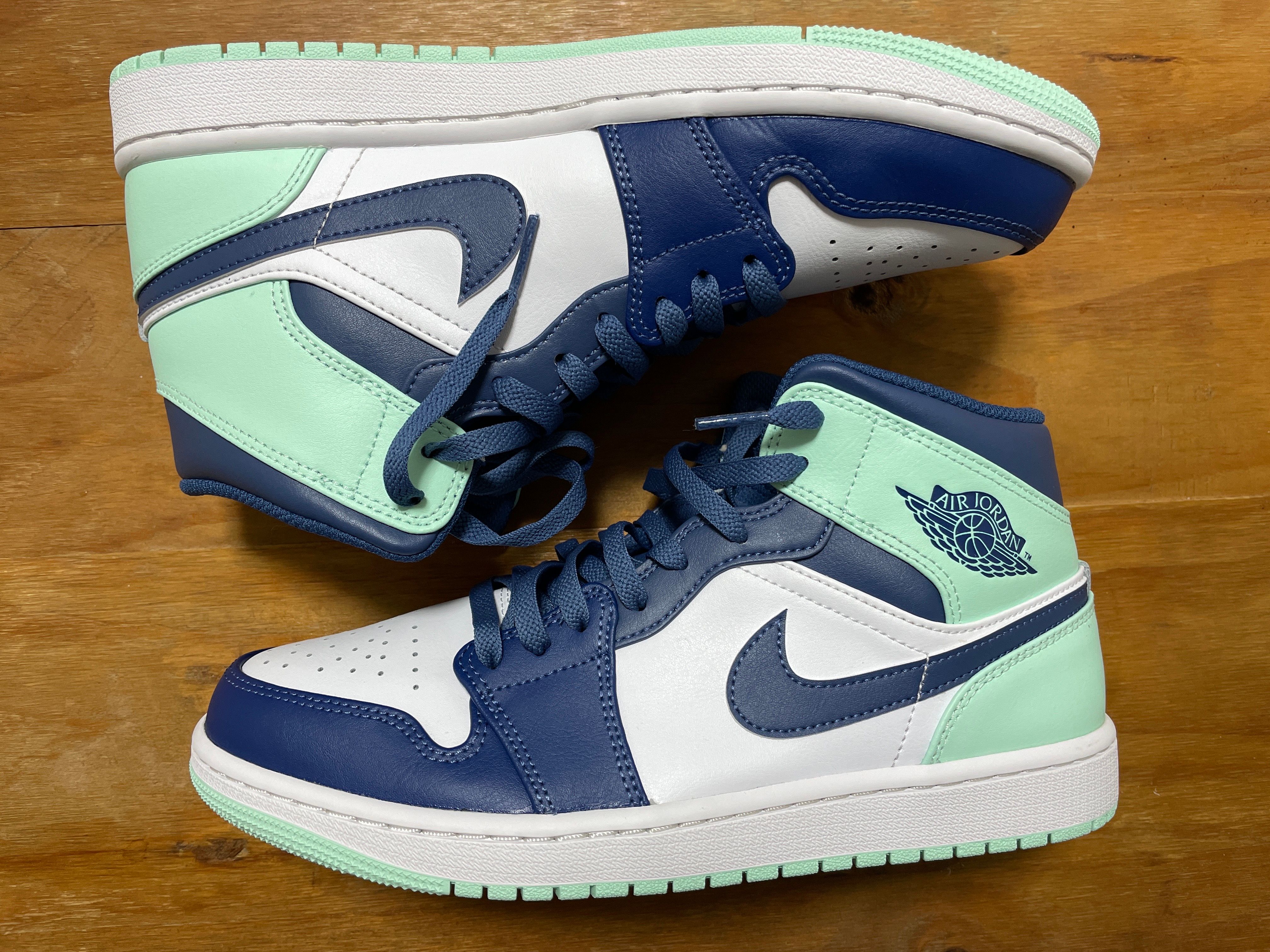 Nike Air Jordan 1 Mid "Blue Mint"