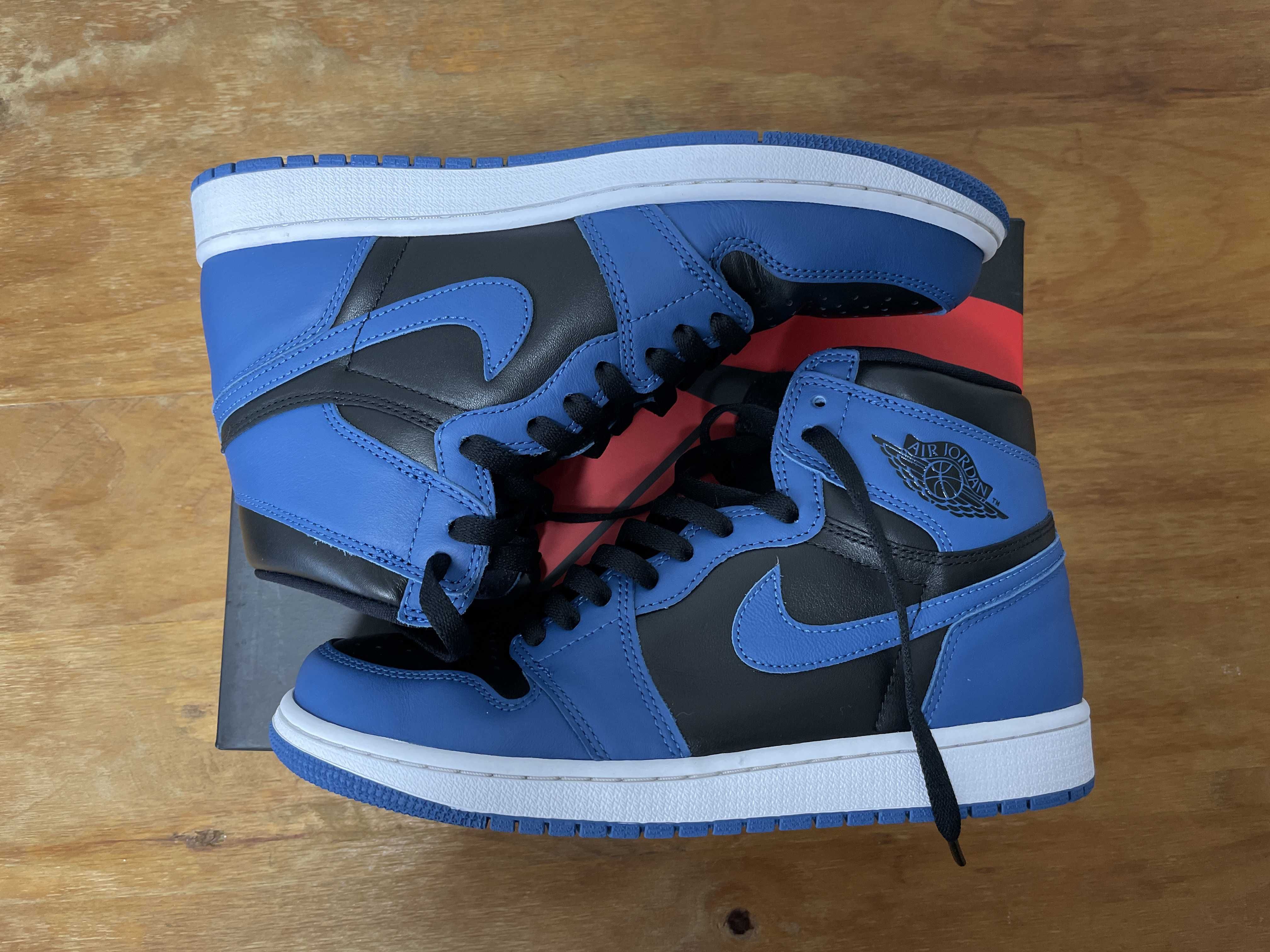 Nike Air Jordan 1 Retro High OG "Dark Marina Blue"