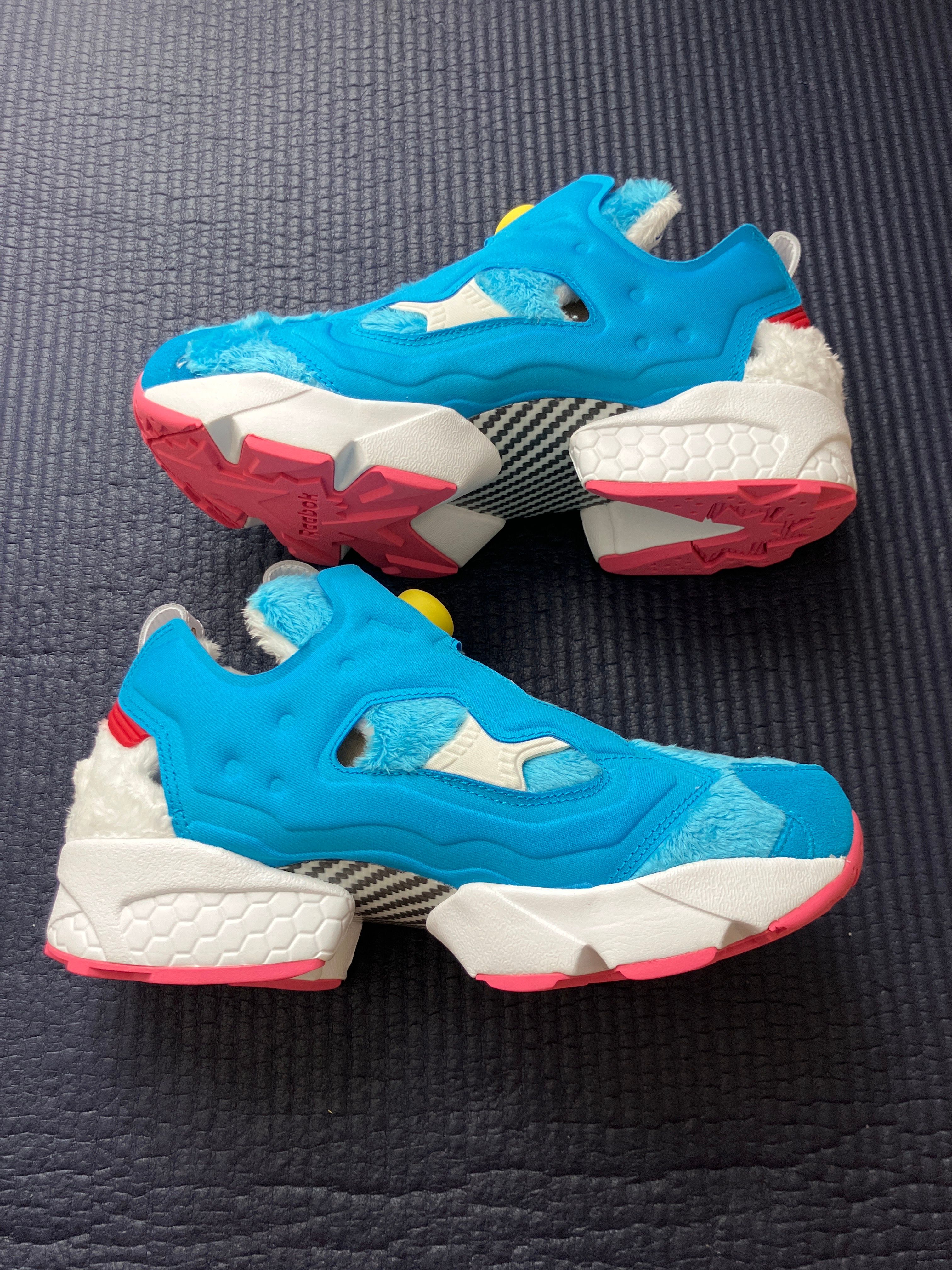 DORAEMON × atmos × REEBOK INSTAPUMP FURY OG "BLUE"