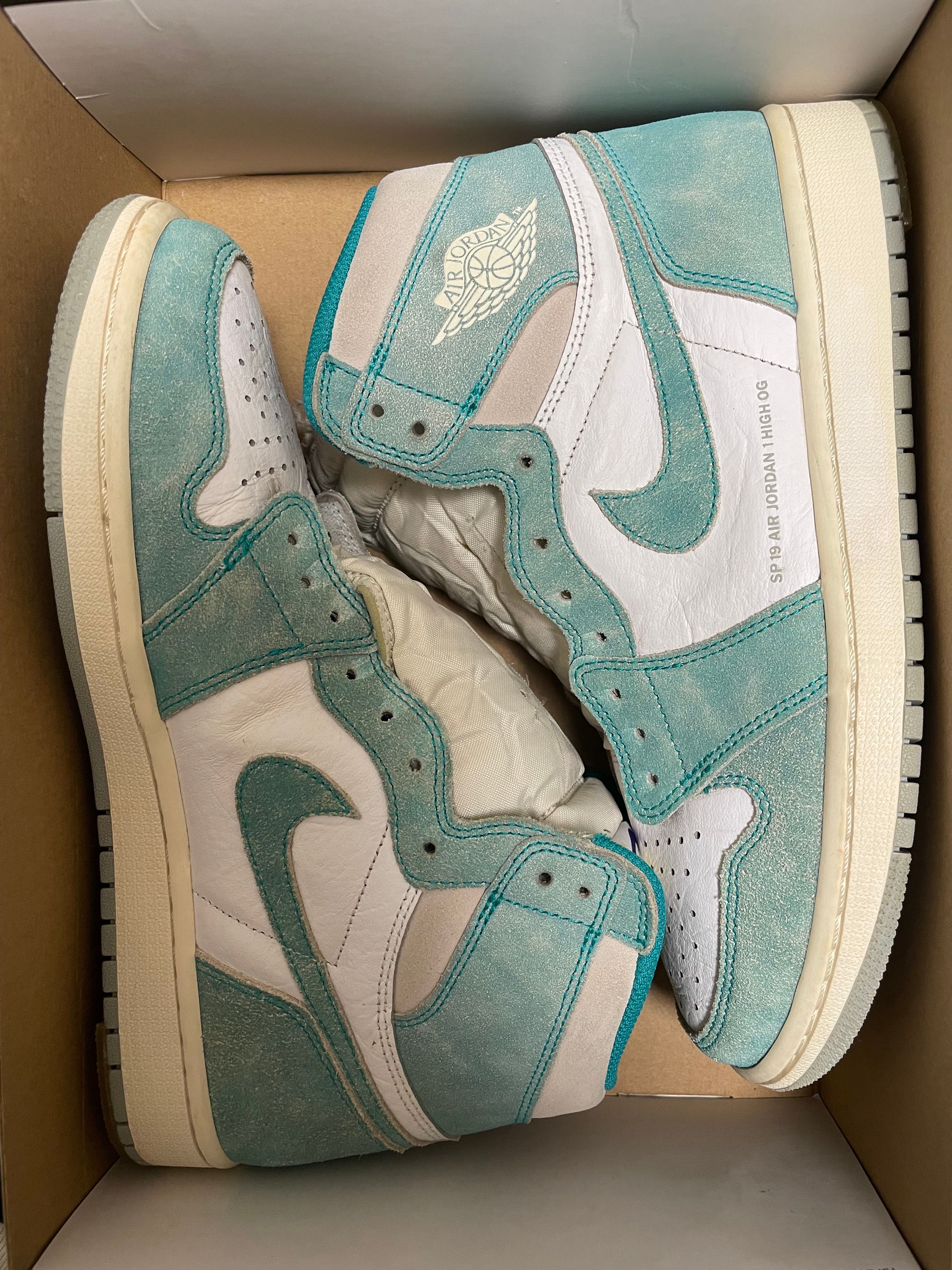Nike Air Jordan 1 Retro High OG "Turbo Green"