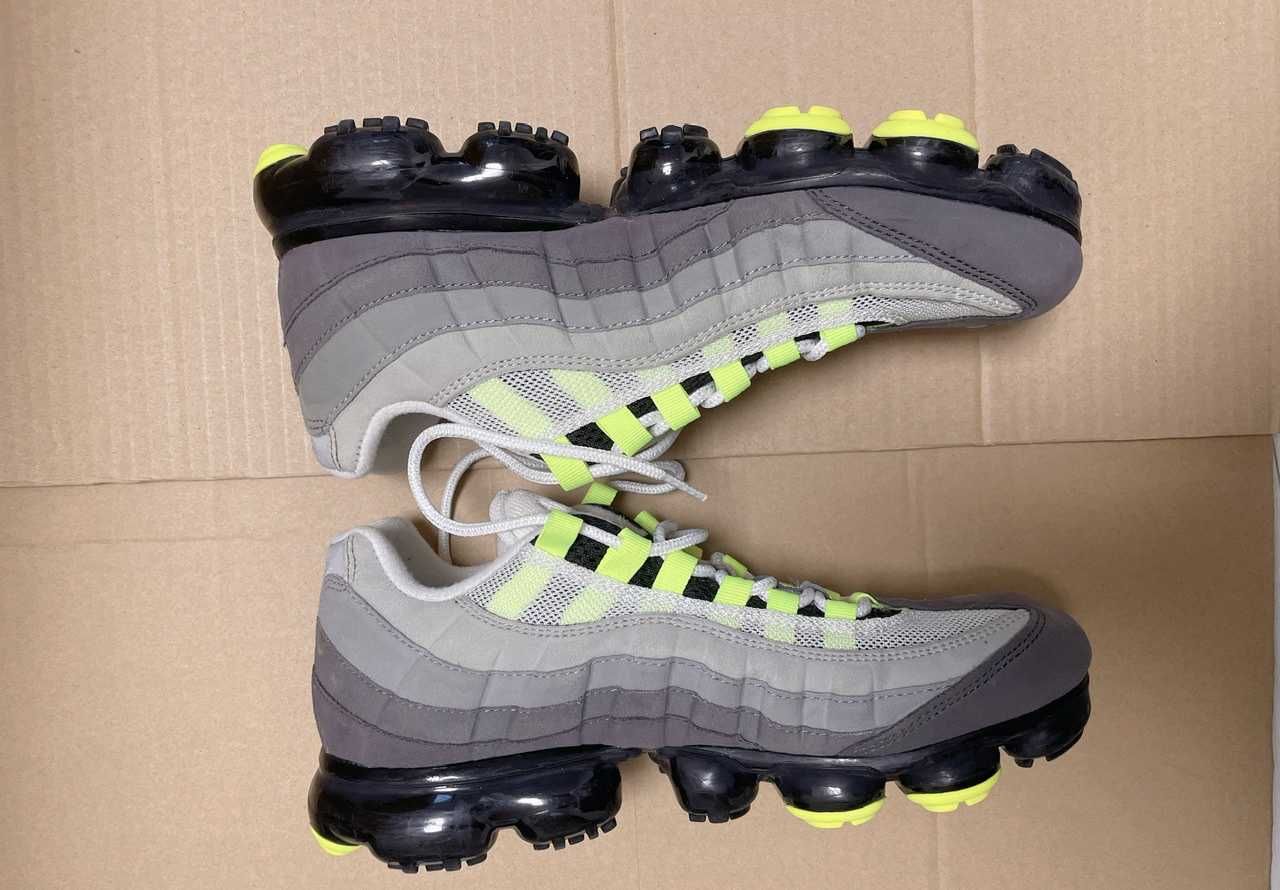 Nike Air Vapormax 95 "Neon"
