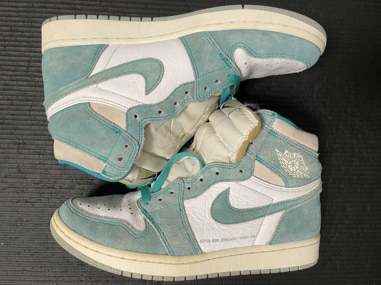 Nike Air Jordan 1 Retro High OG "Turbo Green"